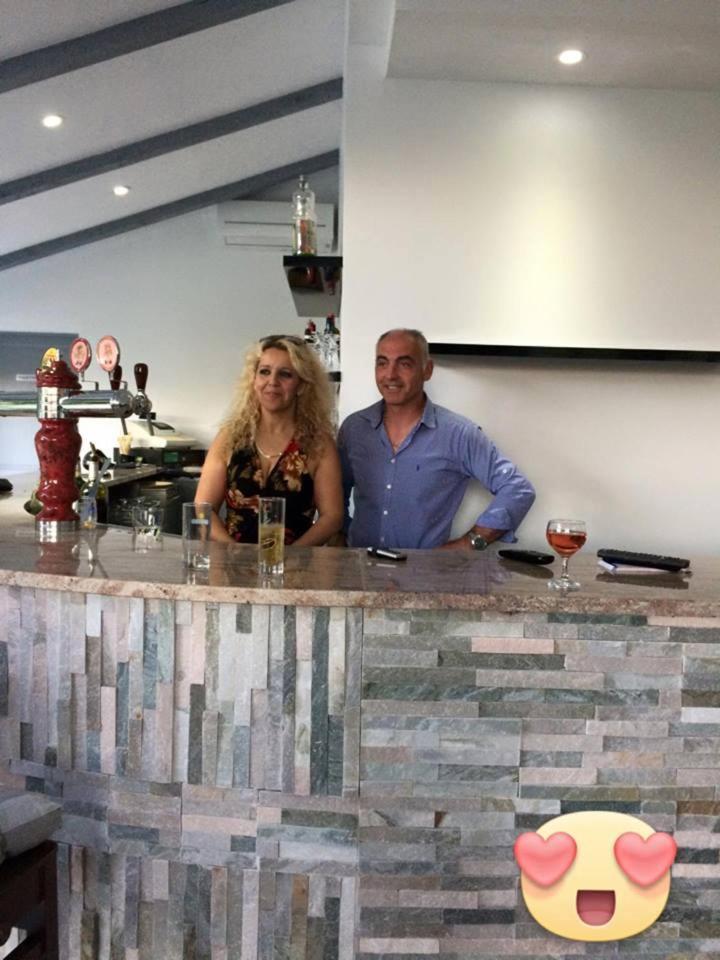 Hotel Restaurant Le Mistral Peipin Eksteriør bilde